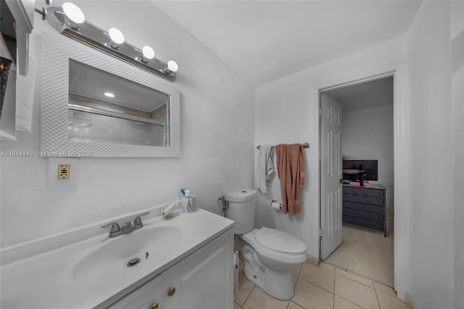 LAWRENCE ESTATES LAND COS - Residential Income