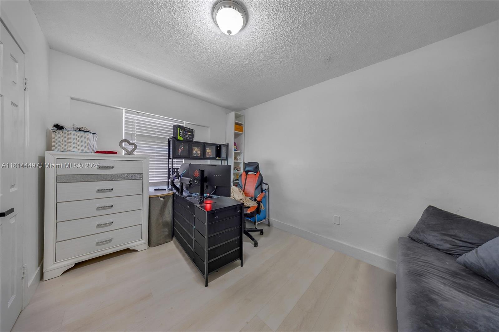 LAWRENCE ESTATES LAND COS - Residential Income