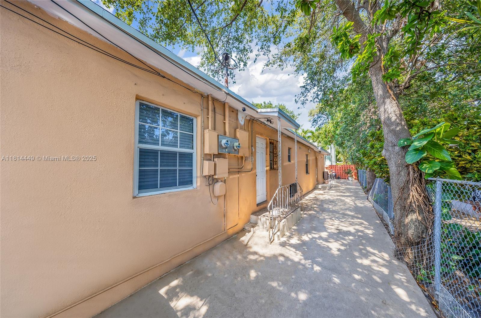 LAWRENCE ESTATES LAND COS - Residential Income