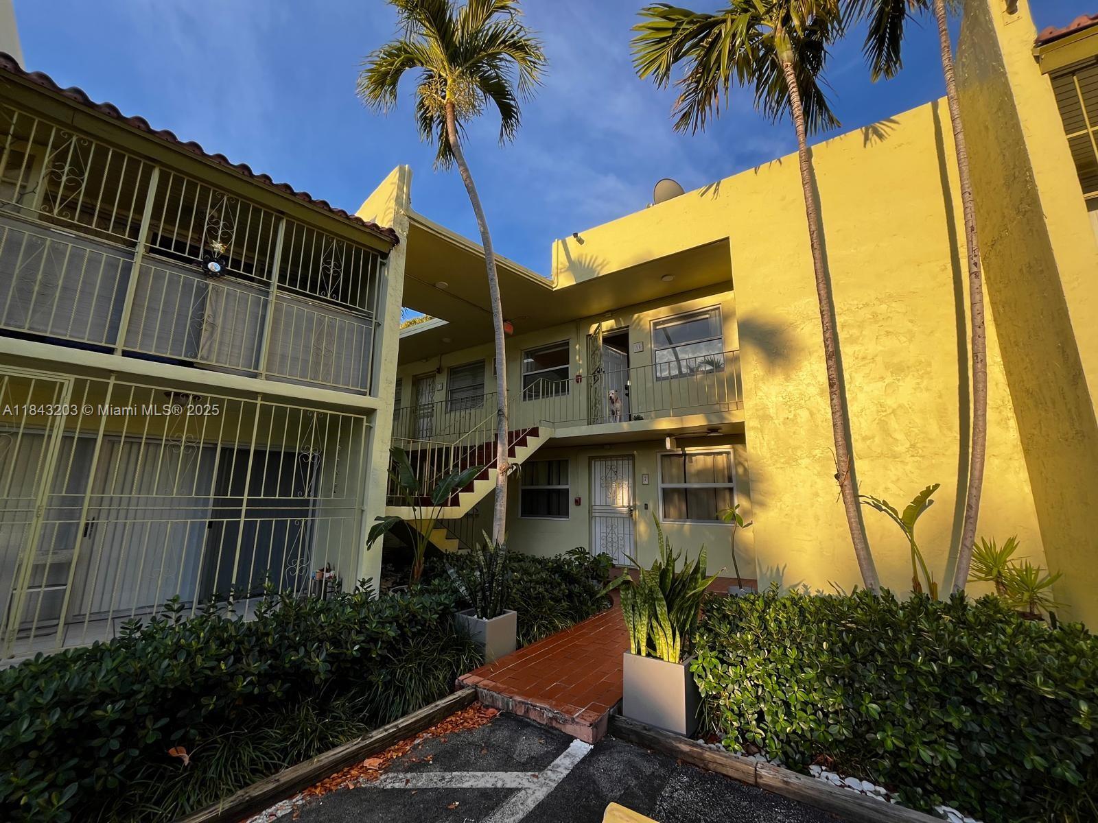 Nestled between the bay and Miami Design District, this sun-filled retreat offers modern comfort, lush gardens, pool, parking, and parks—all by the water’s edge. Unit Features:
   •   Assigned parking
   •   Central AC
   •   Dishwasher
   •   Modern bathroom with glass door
   •   Morning and afternoon sunlight
   •   BBQ area
   •   Swimming pool
   •   Two landscaped gardens in the building
   •   Two parks right across the street
   •   Wonderful, welcoming community