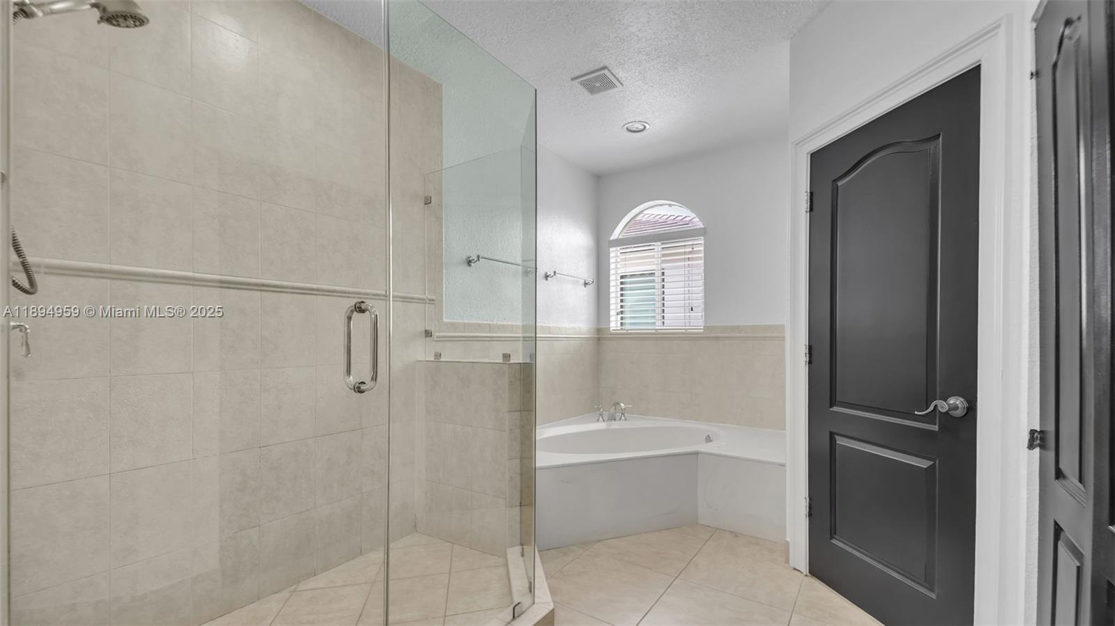 ISABELLA ESTATES - Residential