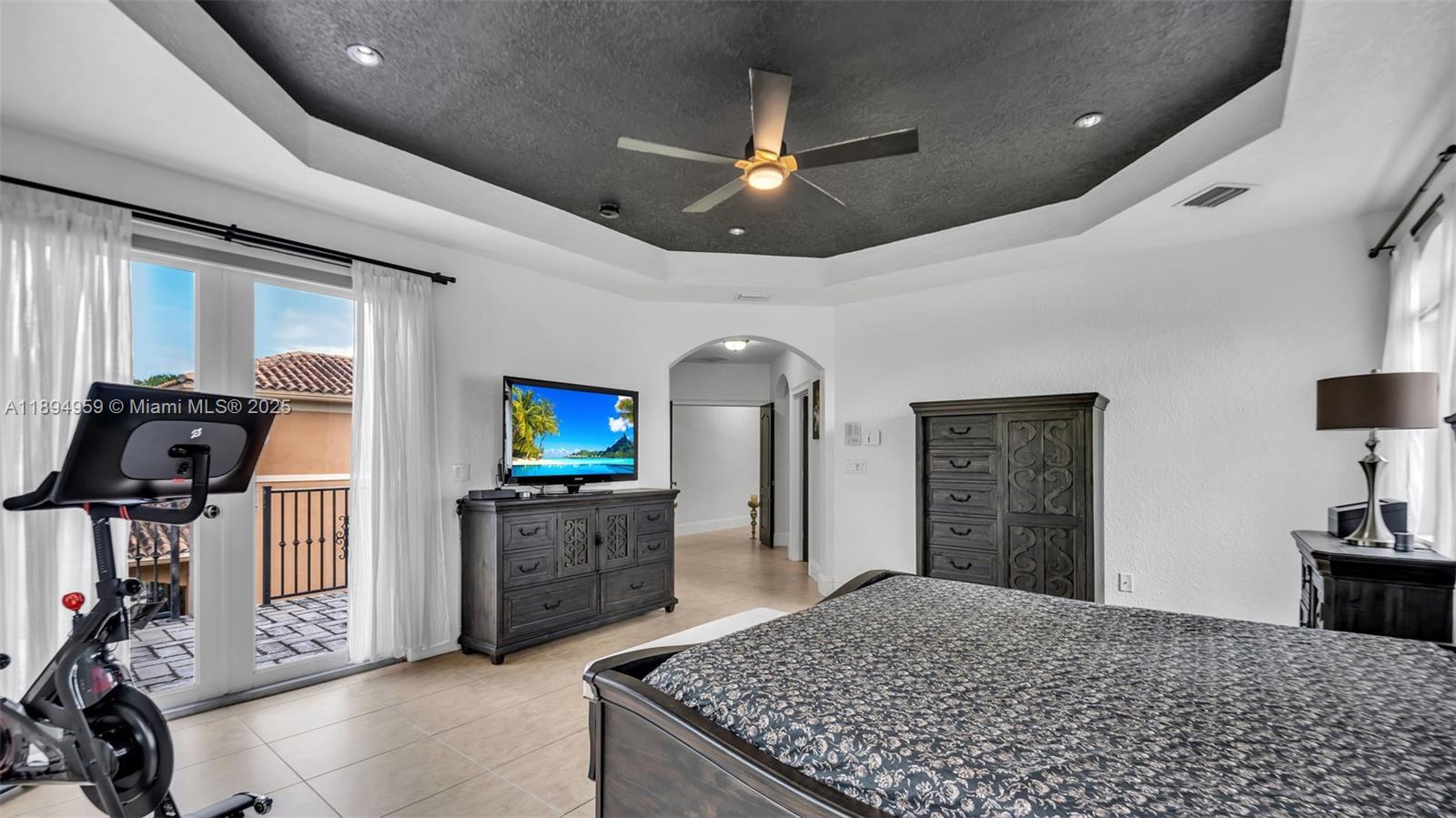 ISABELLA ESTATES - Residential