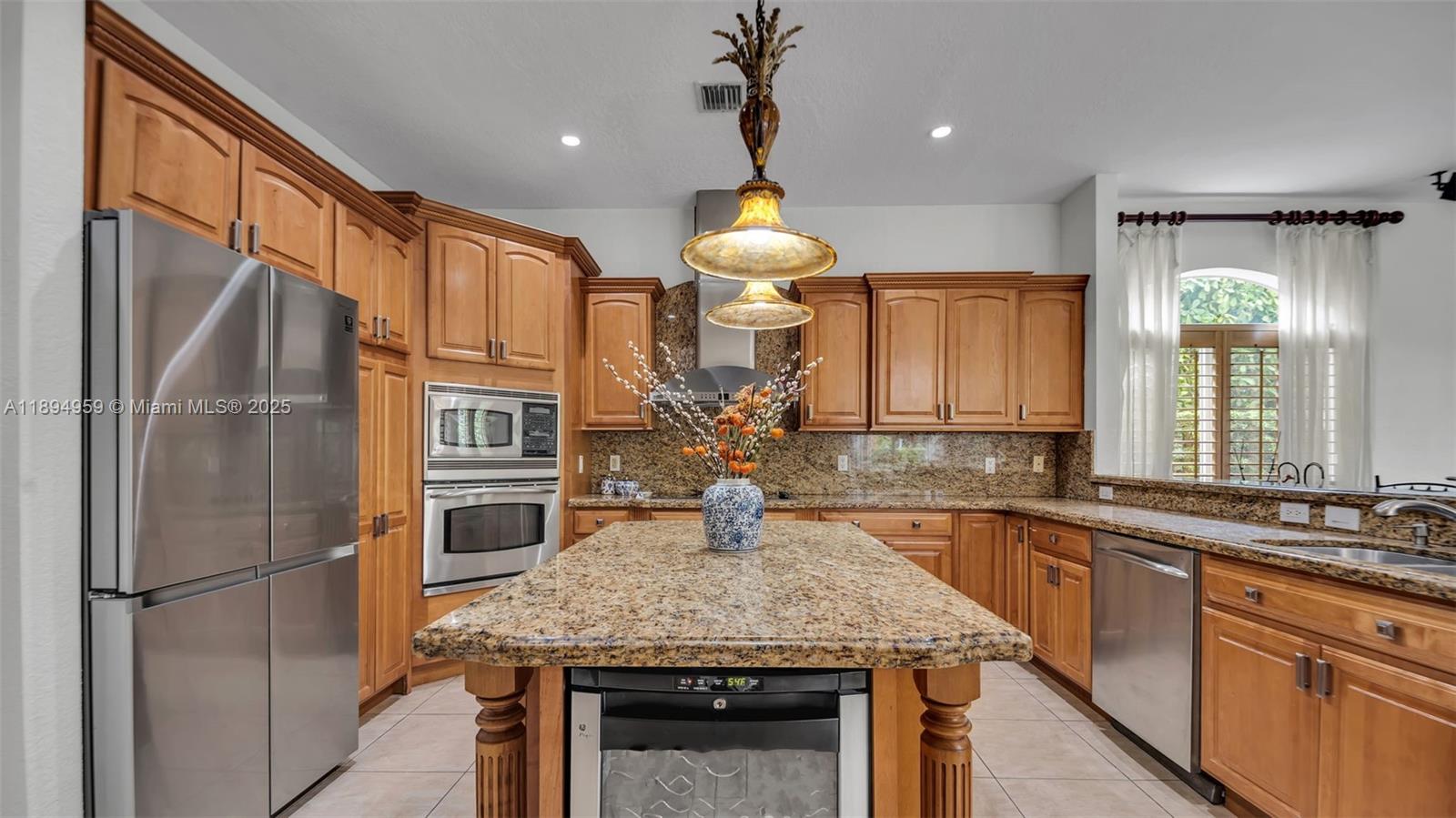 ISABELLA ESTATES - Residential