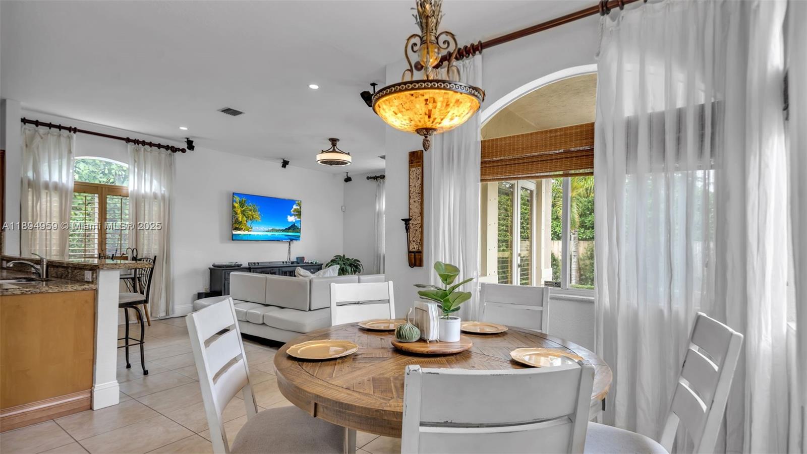 ISABELLA ESTATES - Residential