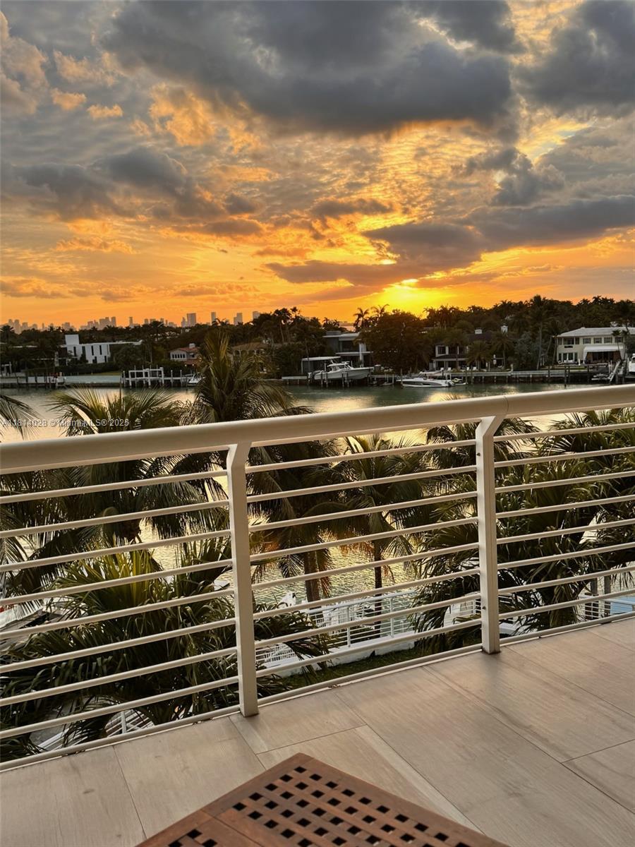 Rental Property at 6580 Indian Creek Dr 406, Miami Beach, Miami-Dade County, Florida - Bedrooms: 2 
Bathrooms: 2  - $4,150 MO.