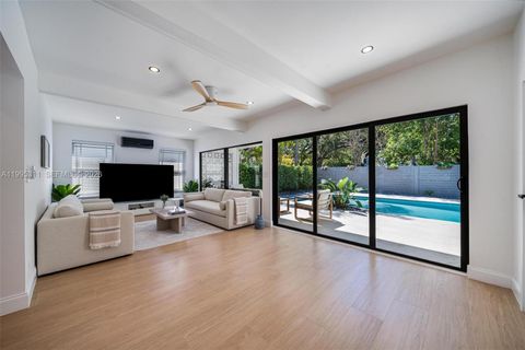 696 NE 67th St Miami FL 33138