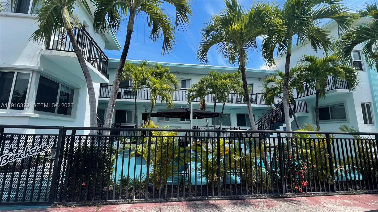 8100 Harding Ave 513