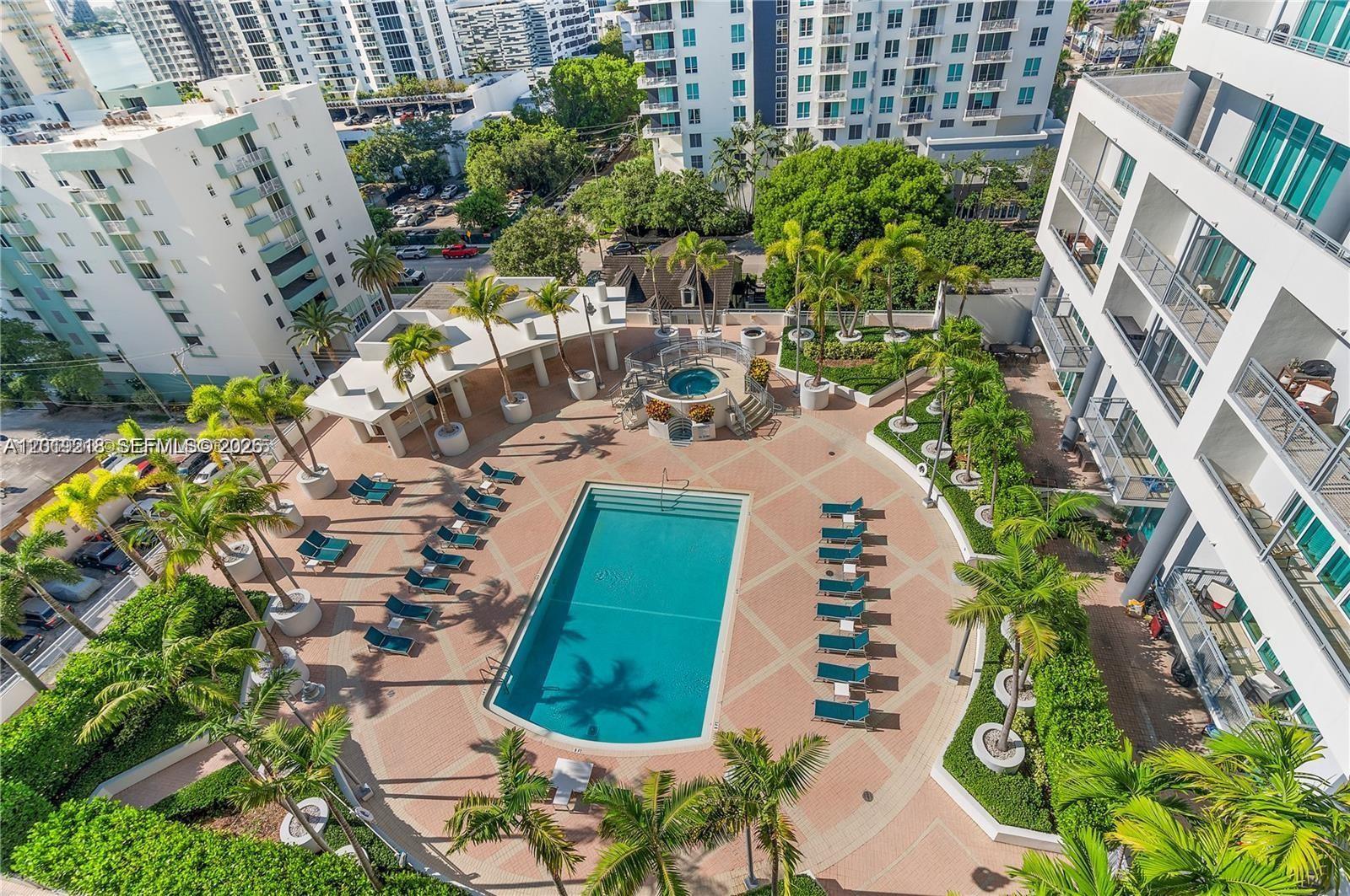 CITY 24 CONDO - Residential
