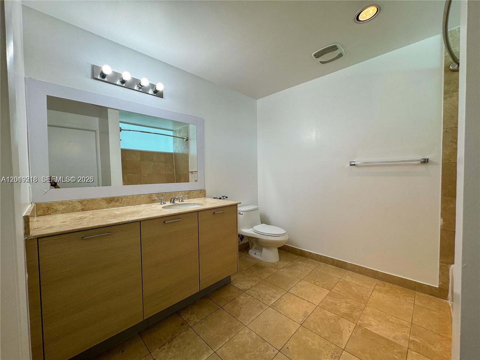 CITY 24 CONDO - Residential