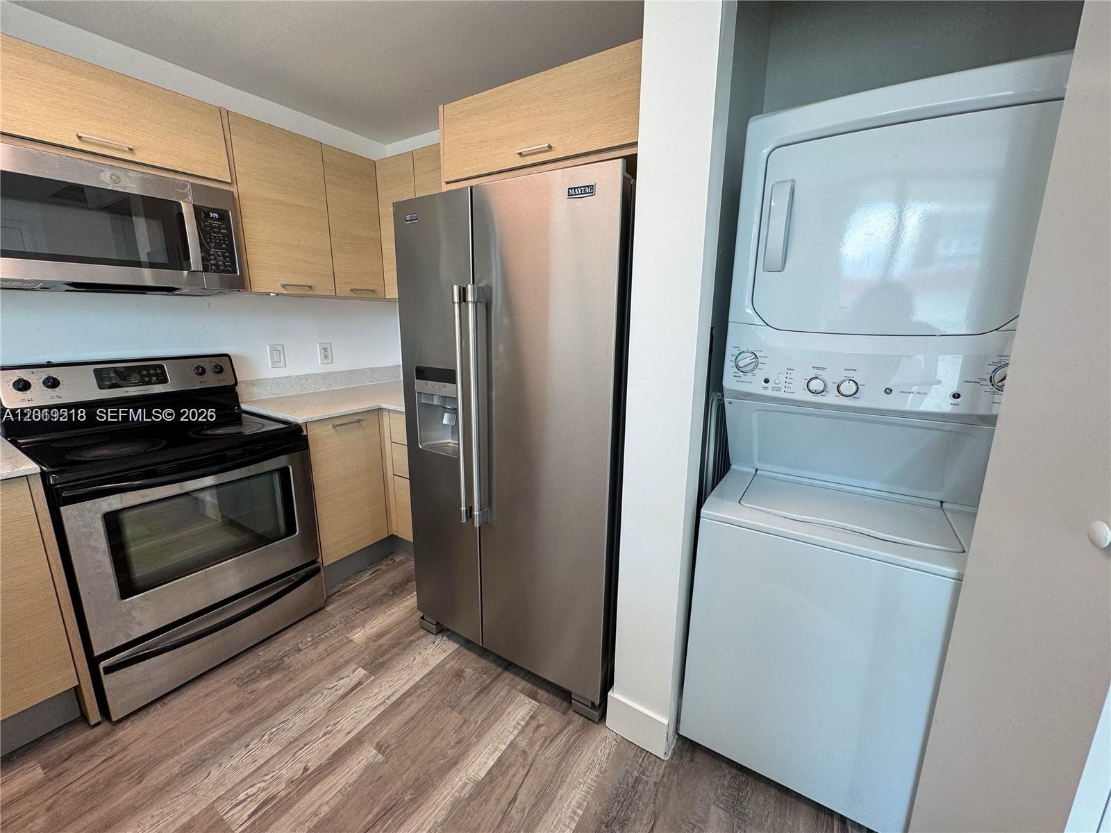CITY 24 CONDO - Residential