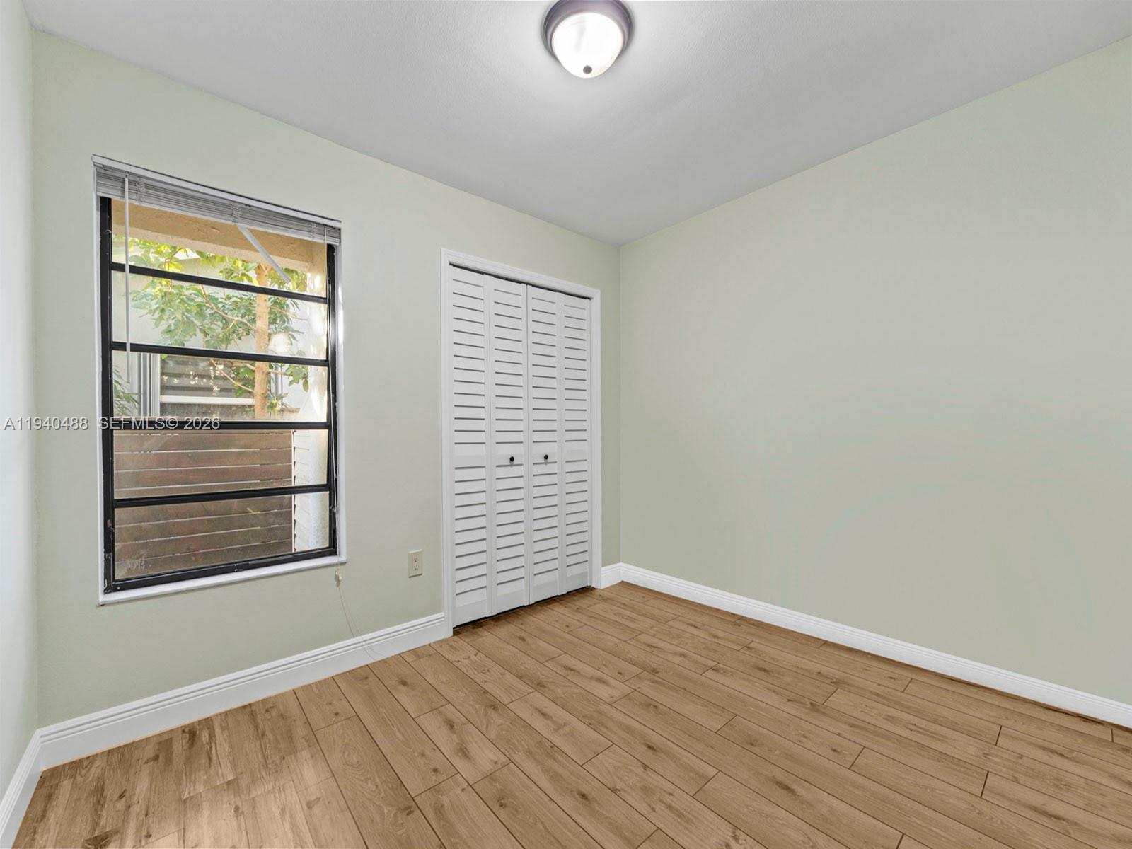 LINDGREN WEST - Residential