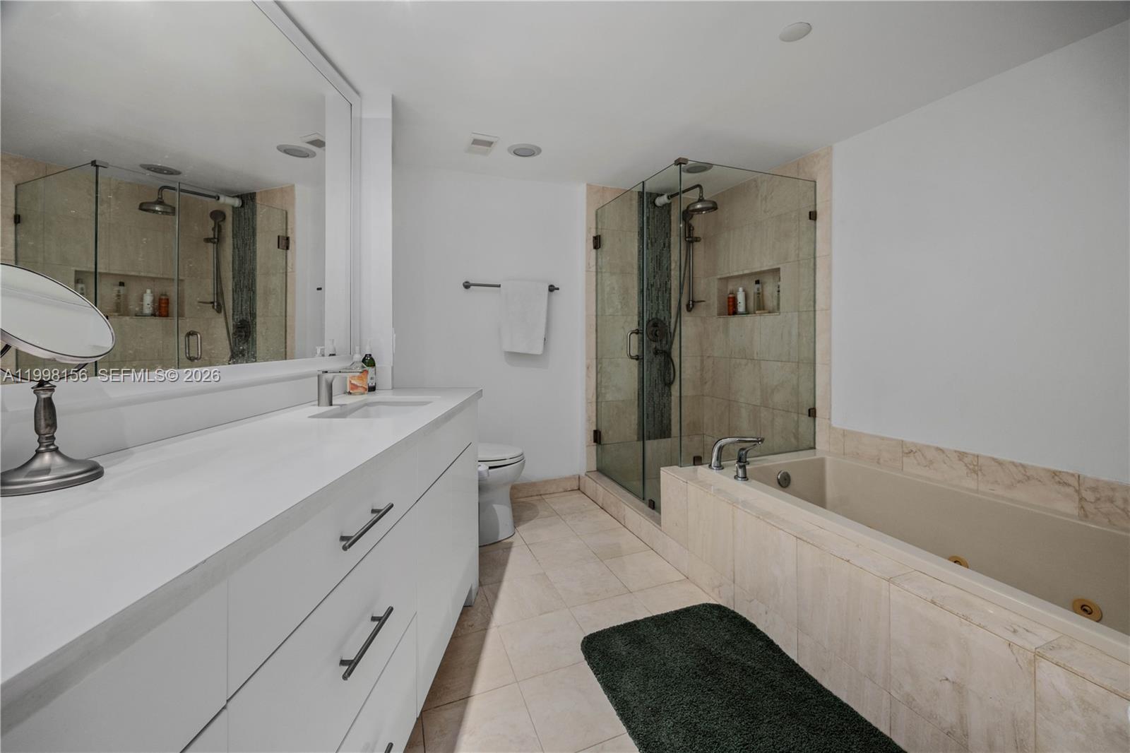 1000 ISL BLVD WILLIAMS IS - Residential