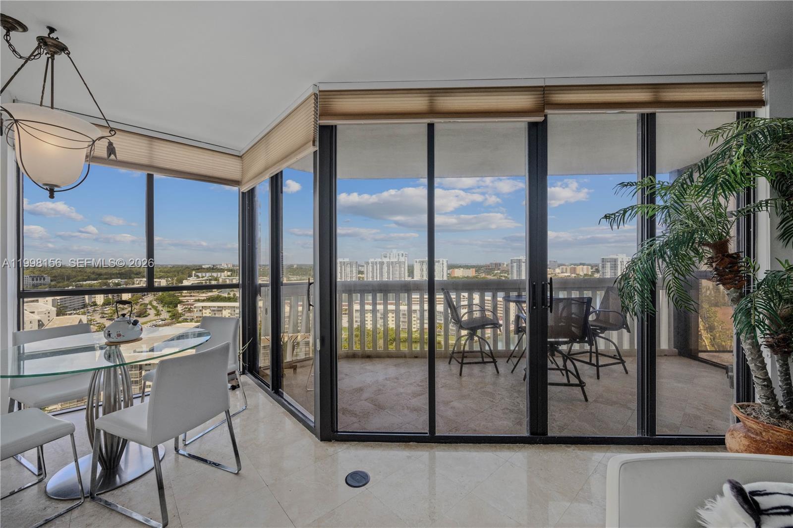 1000 ISL BLVD WILLIAMS IS - Residential