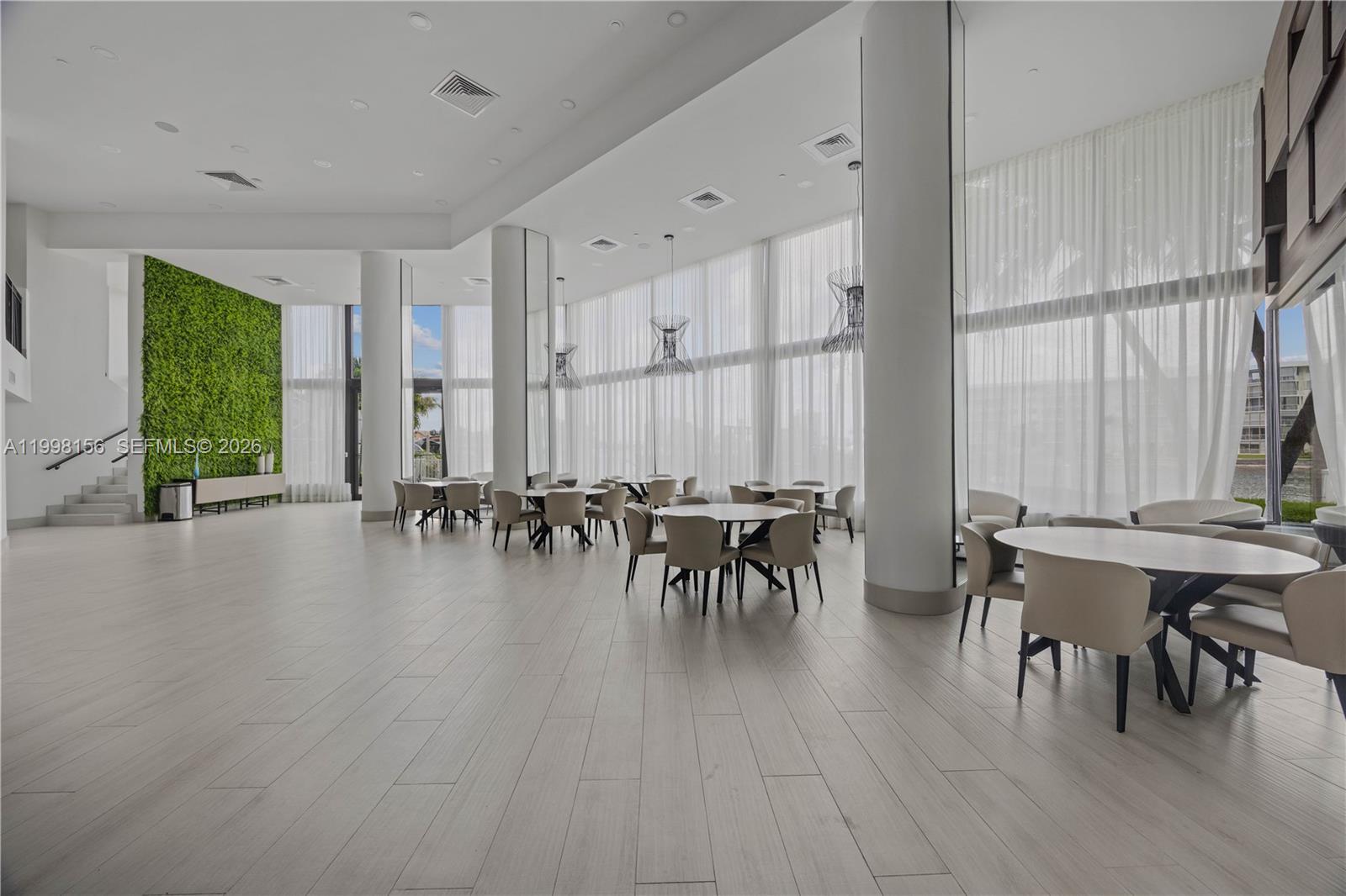 1000 ISL BLVD WILLIAMS IS - Residential