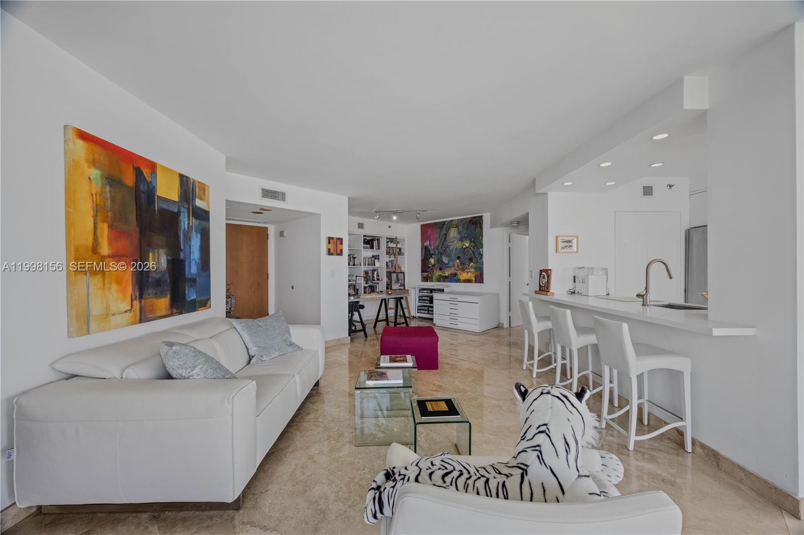 1000 ISL BLVD WILLIAMS IS - Residential