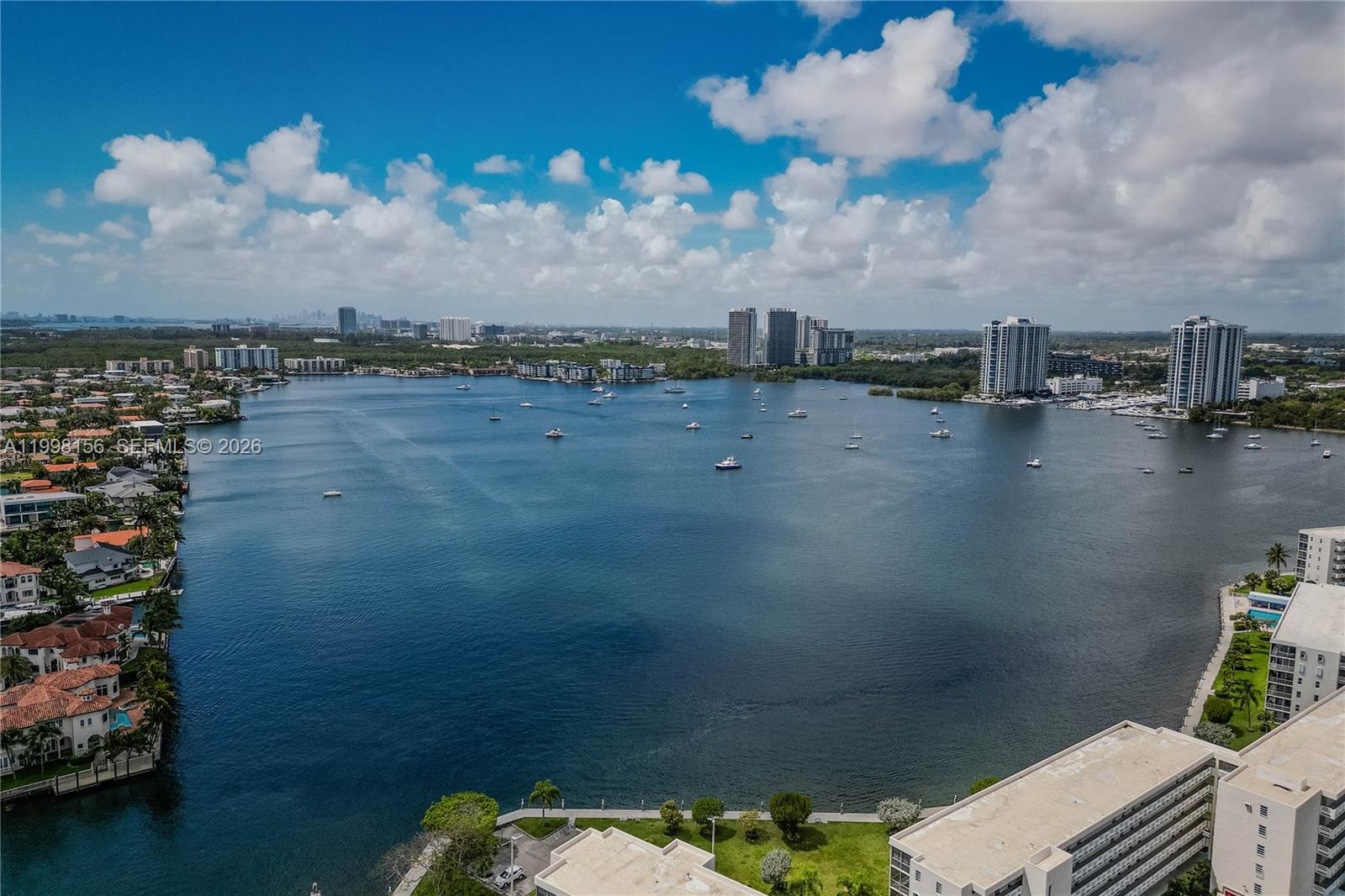 1000 ISL BLVD WILLIAMS IS - Residential