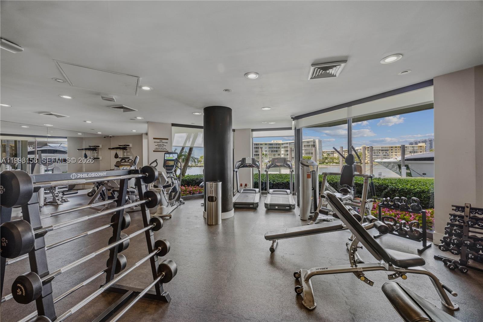 1000 ISL BLVD WILLIAMS IS - Residential