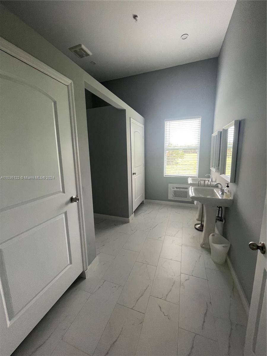 MARTIN COUNTY RANCH COMMU - Residential