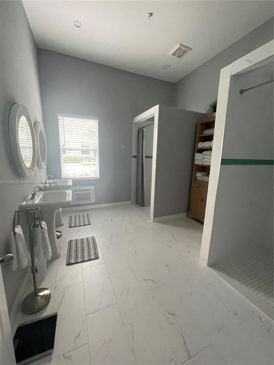 MARTIN COUNTY RANCH COMMU - Residential