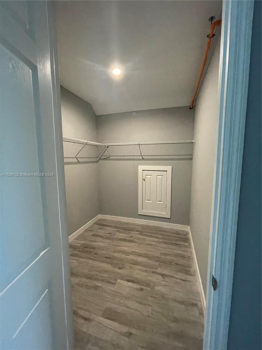 MARTIN COUNTY RANCH COMMU - Residential