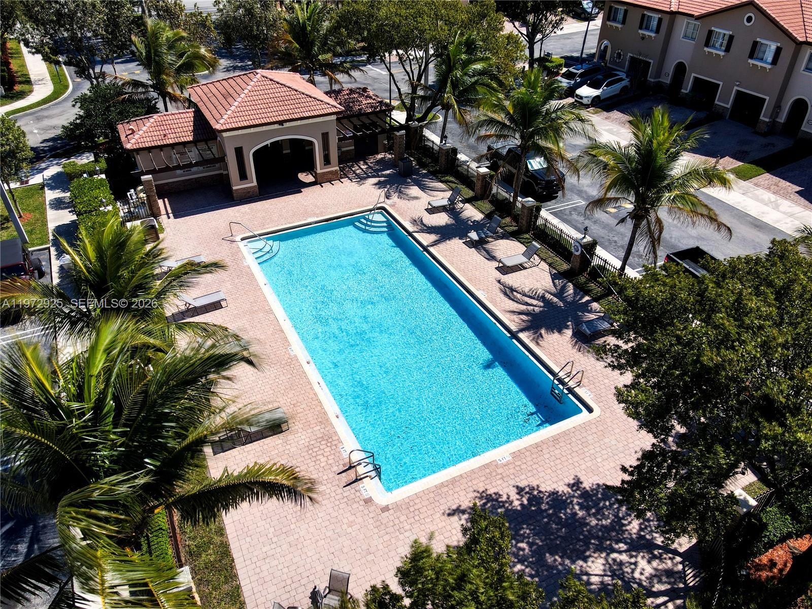 LAKES BY THE BAY JAY - Residential