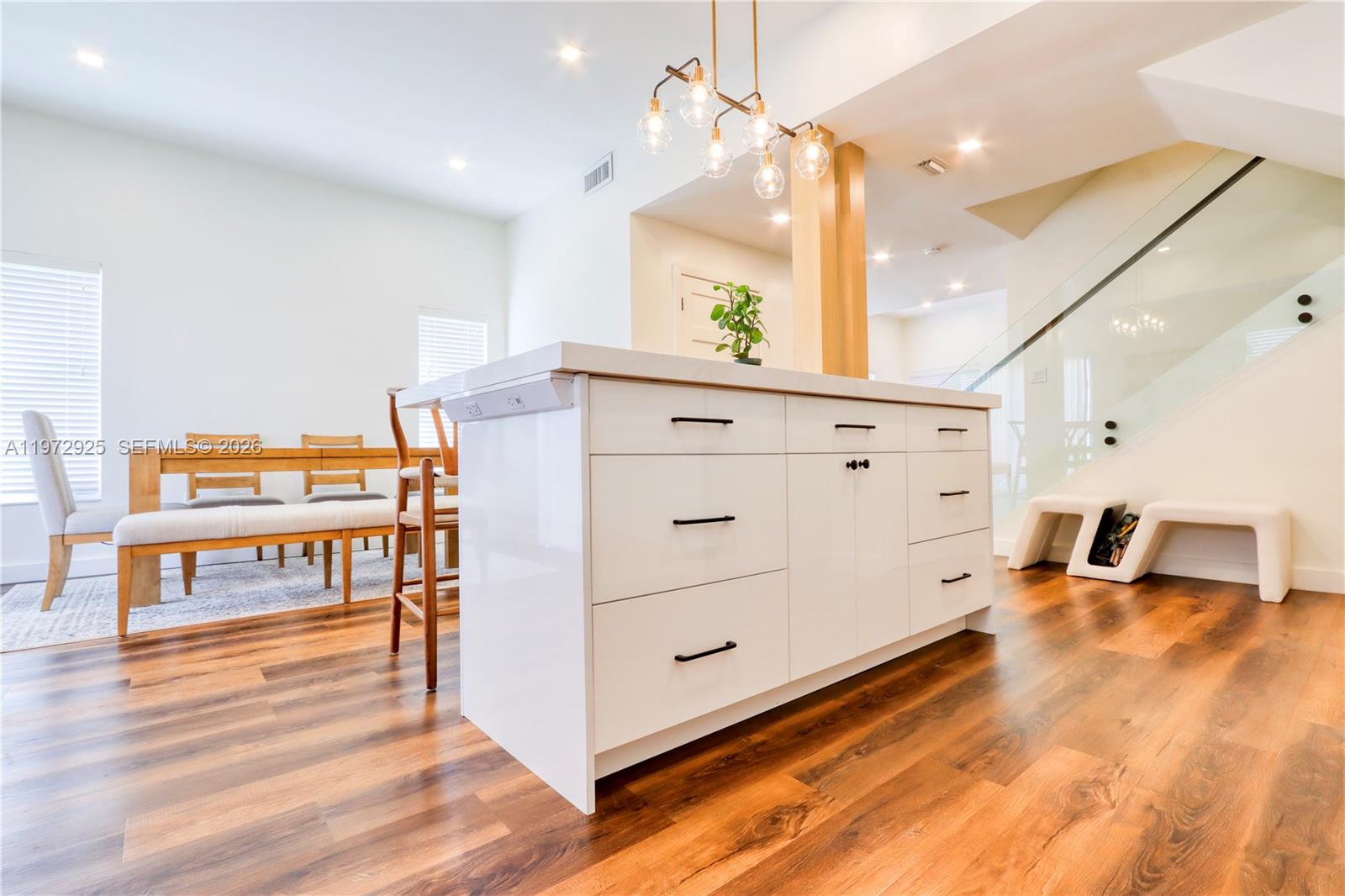 LAKES BY THE BAY JAY - Residential