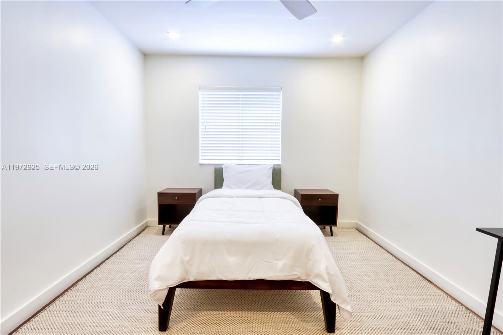 LAKES BY THE BAY JAY - Residential