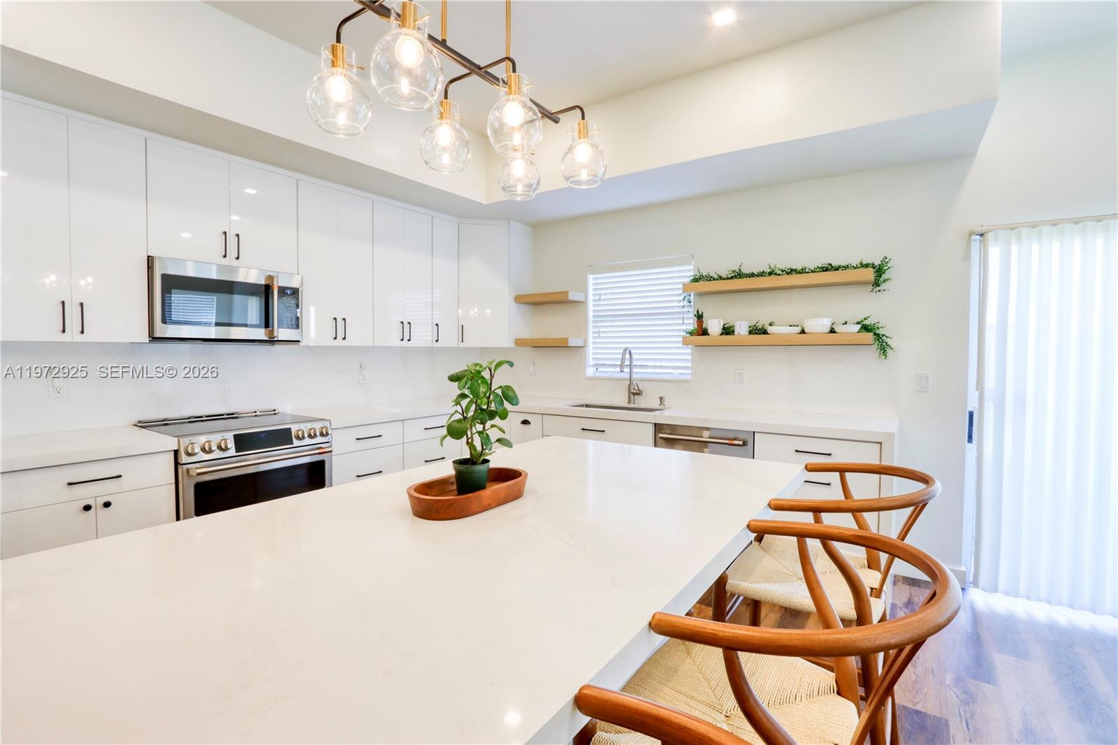 LAKES BY THE BAY JAY - Residential