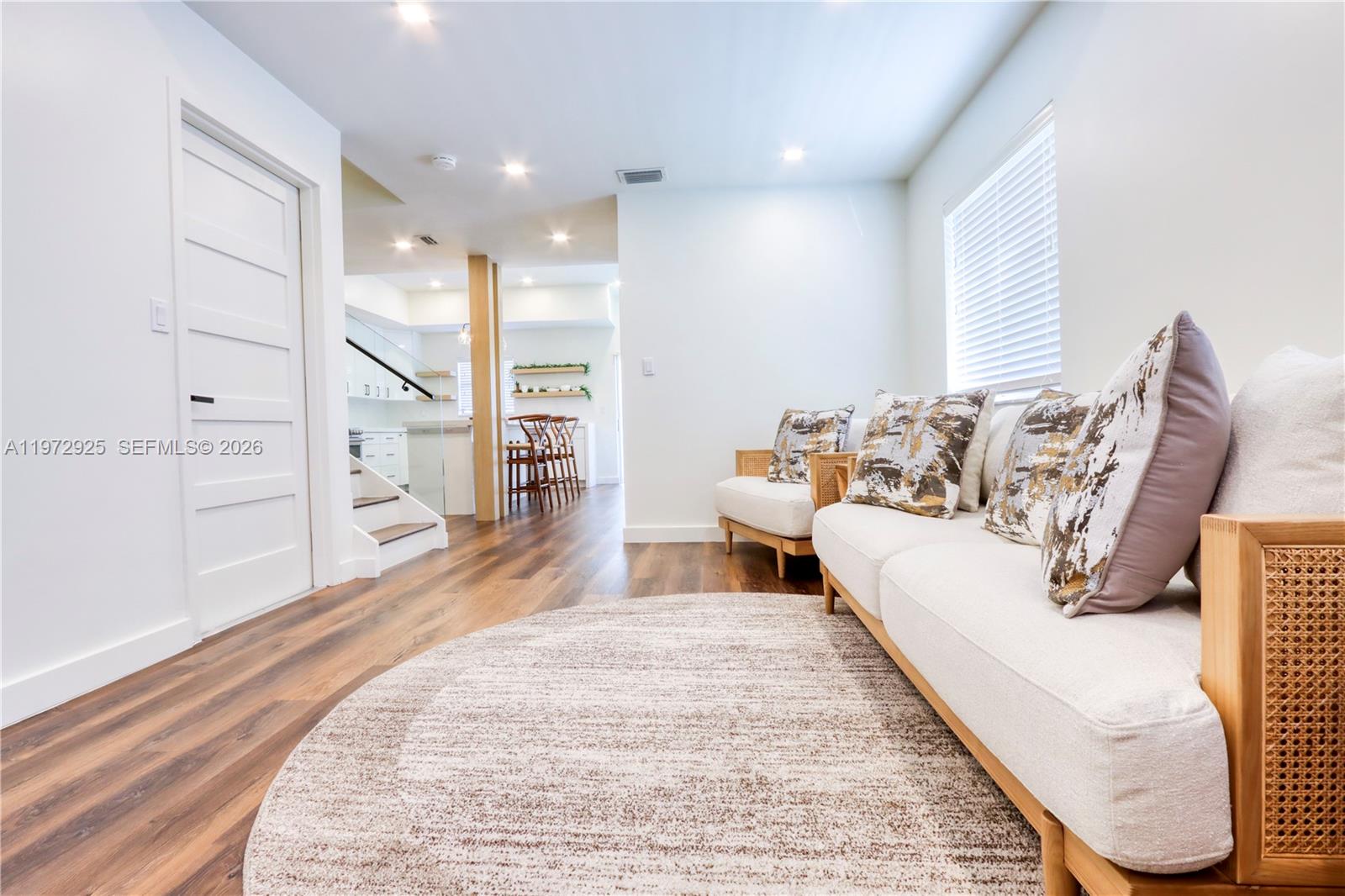 LAKES BY THE BAY JAY - Residential