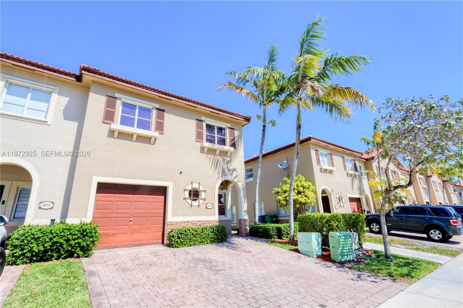 LAKES BY THE BAY JAY - Residential