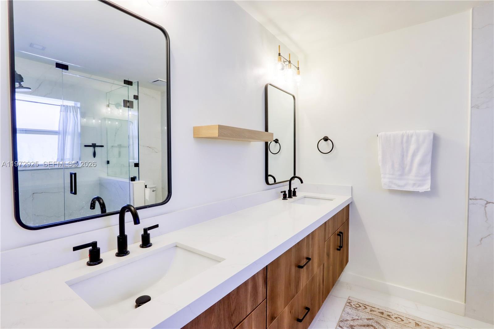 LAKES BY THE BAY JAY - Residential