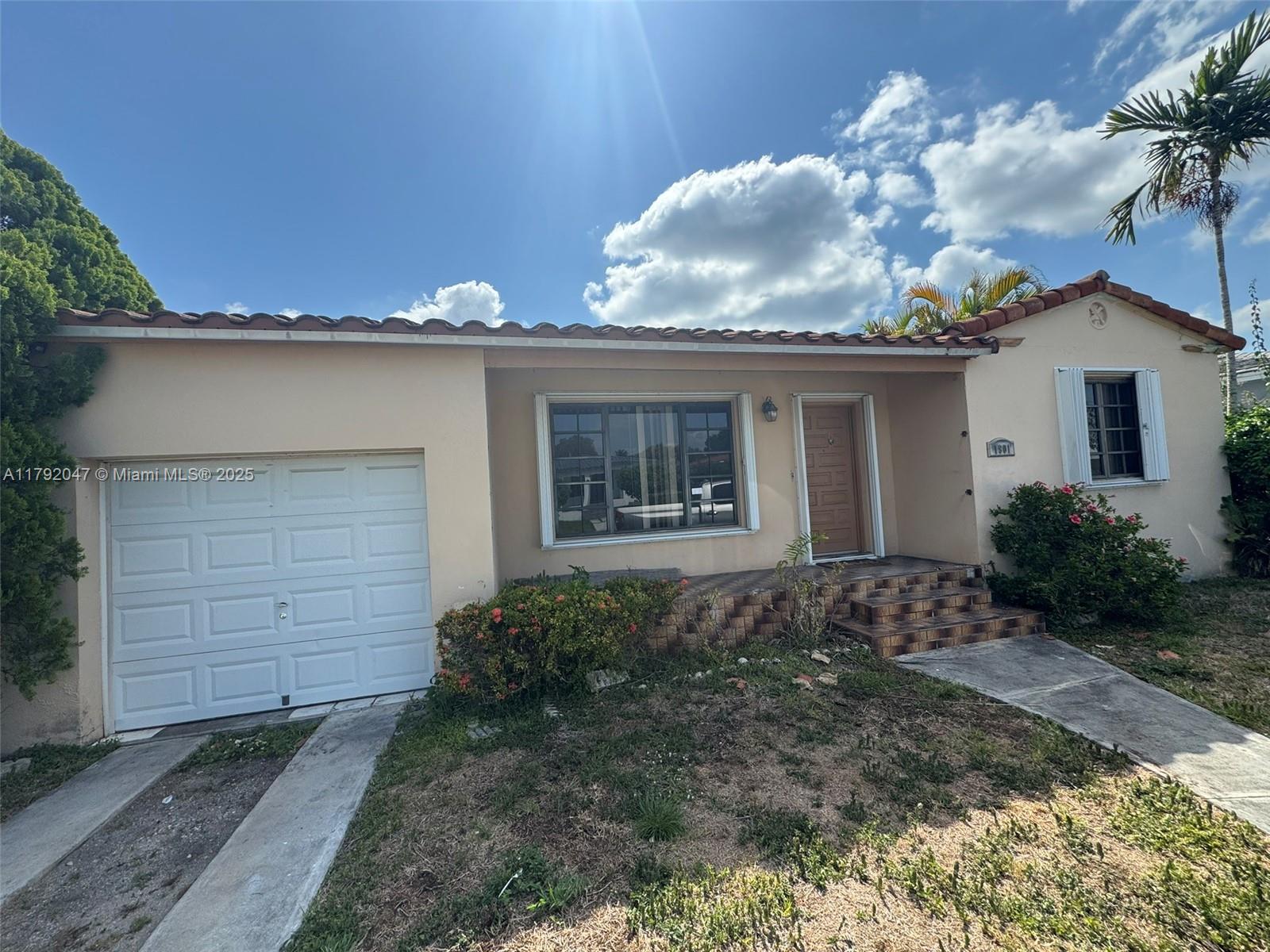 1901 Sw 18th Ave, Miami, Broward County, Florida - 2 Bedrooms  
1 Bathrooms - 