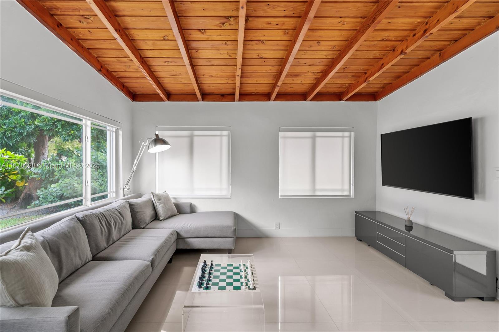 BASS LAKE ESTATES - Residential