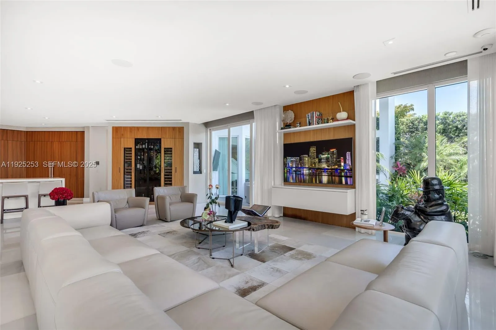 Key Biscayne, Florida 33149, United States, 6 Bedrooms Bedrooms, ,7 BathroomsBathrooms,Residential,Active,251290