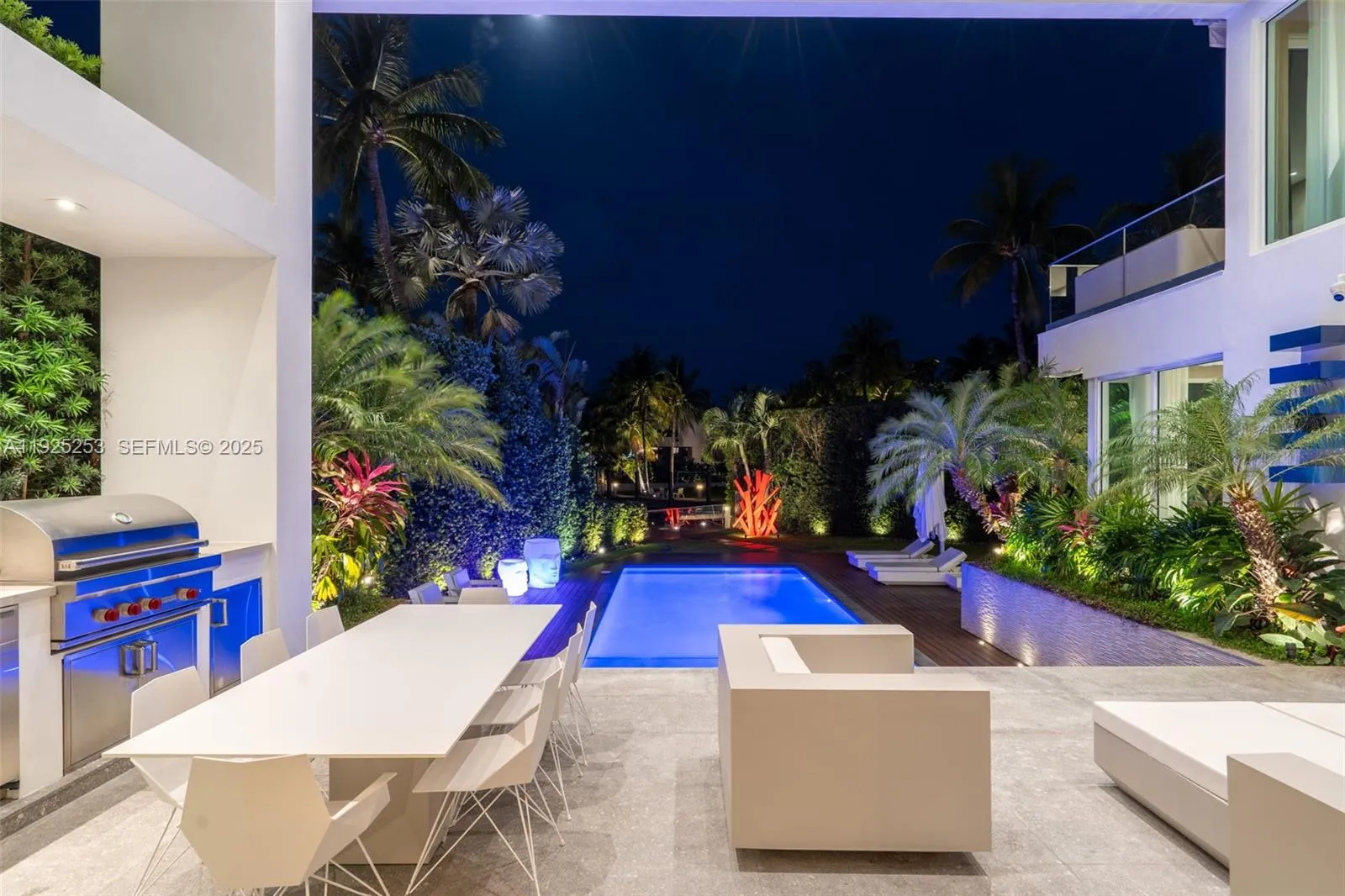 Key Biscayne, Florida 33149, United States, 6 Bedrooms Bedrooms, ,7 BathroomsBathrooms,Residential,Active,251290