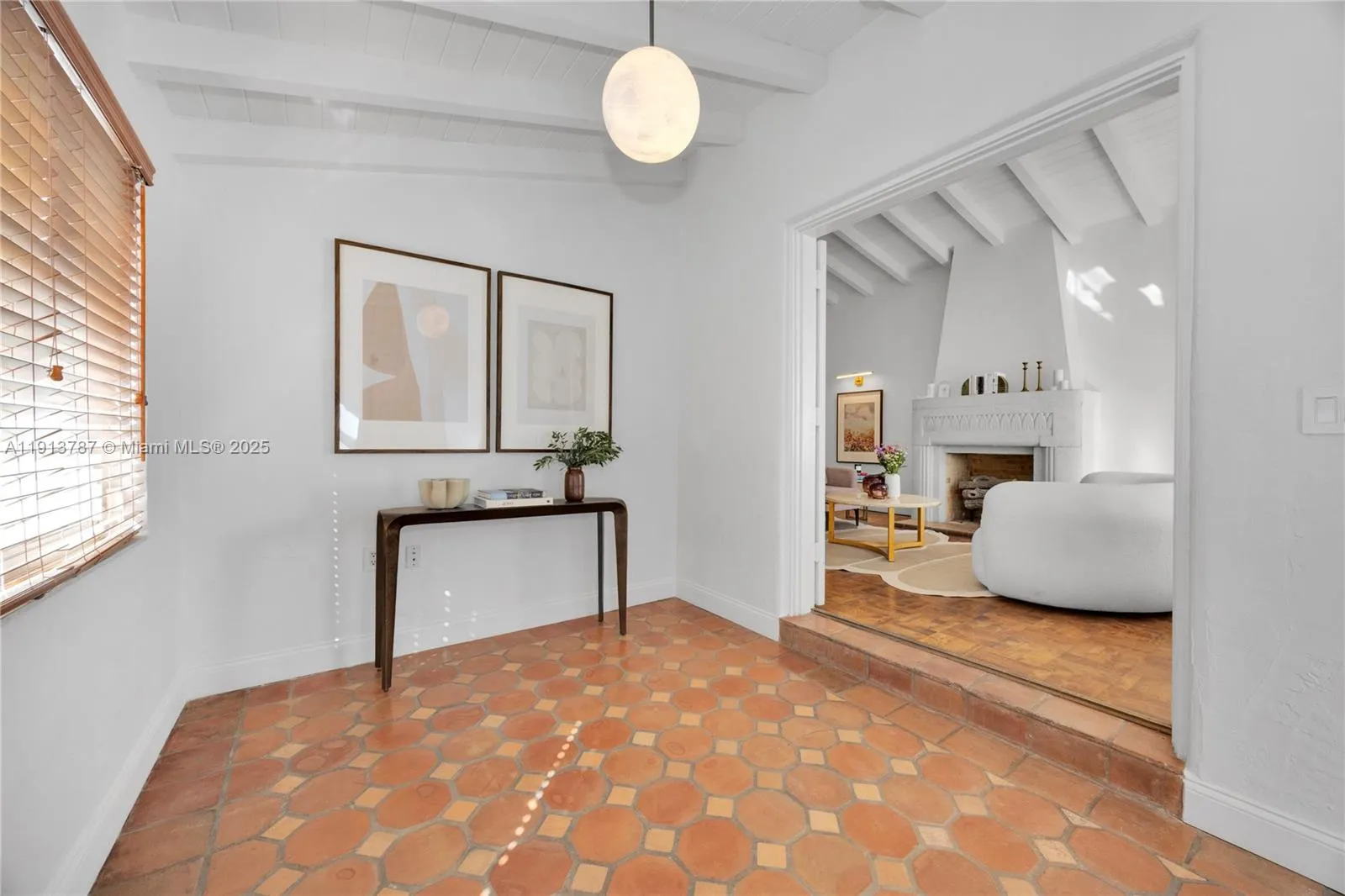 Miami Beach, Florida 33140, United States, 3 Bedrooms Bedrooms, ,3 BathroomsBathrooms,Residential,Active,243170