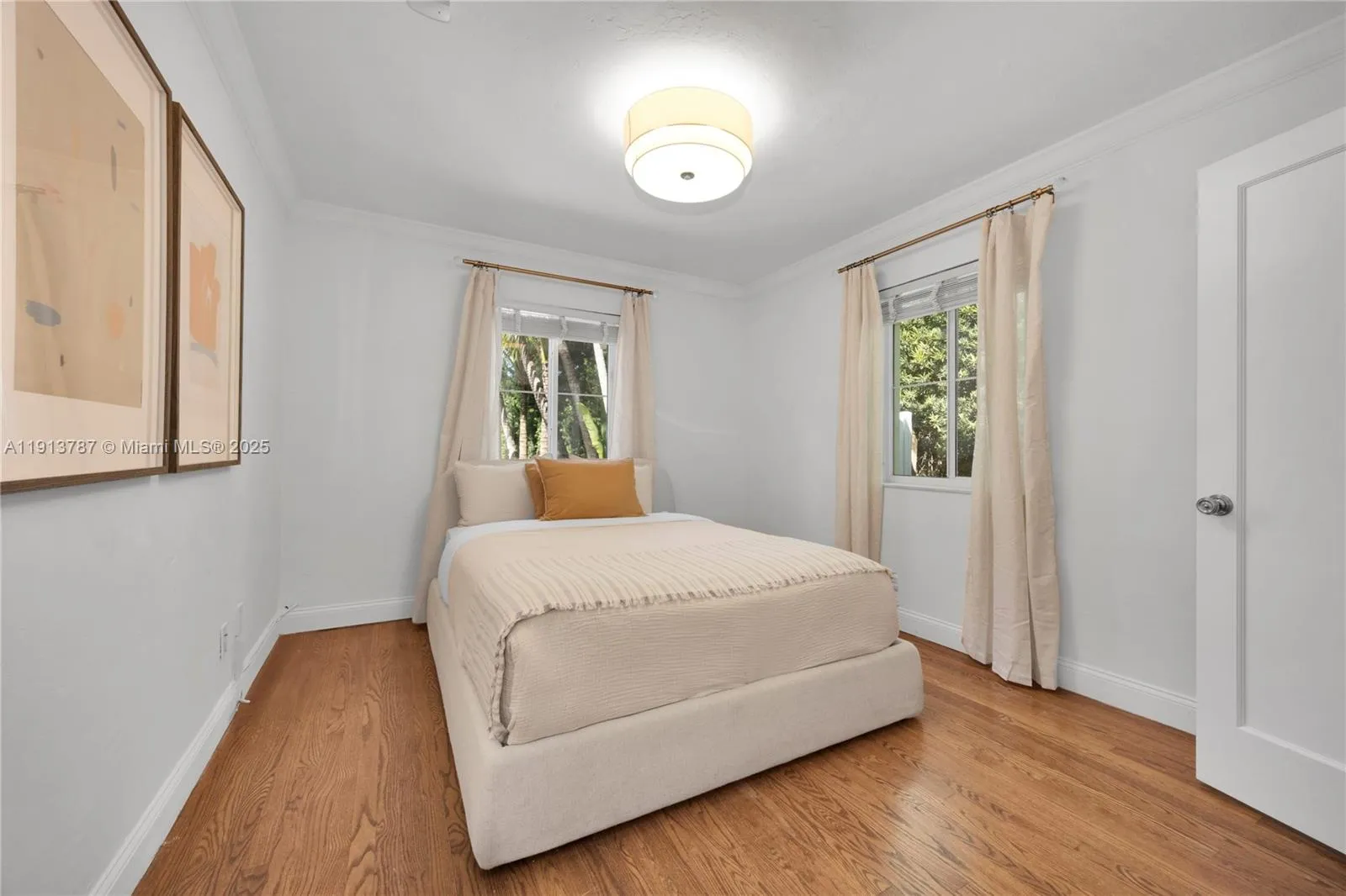 Miami Beach, Florida 33140, United States, 3 Bedrooms Bedrooms, ,3 BathroomsBathrooms,Residential,Active,243170