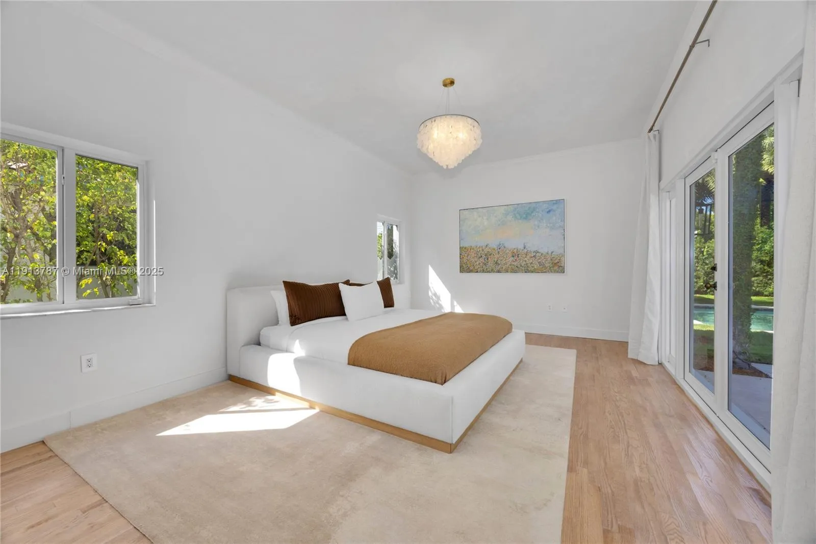 Miami Beach, Florida 33140, United States, 3 Bedrooms Bedrooms, ,3 BathroomsBathrooms,Residential,Active,243170