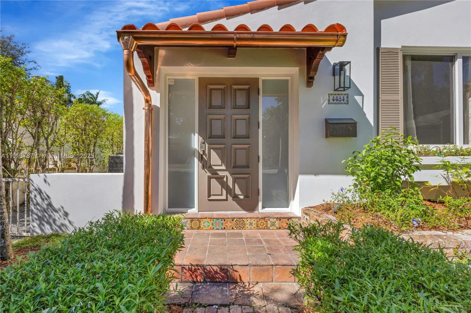 Miami Beach, Florida 33140, United States, 3 Bedrooms Bedrooms, ,3 BathroomsBathrooms,Residential,Active,243170