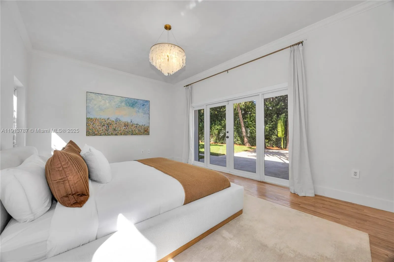 Miami Beach, Florida 33140, United States, 3 Bedrooms Bedrooms, ,3 BathroomsBathrooms,Residential,Active,243170