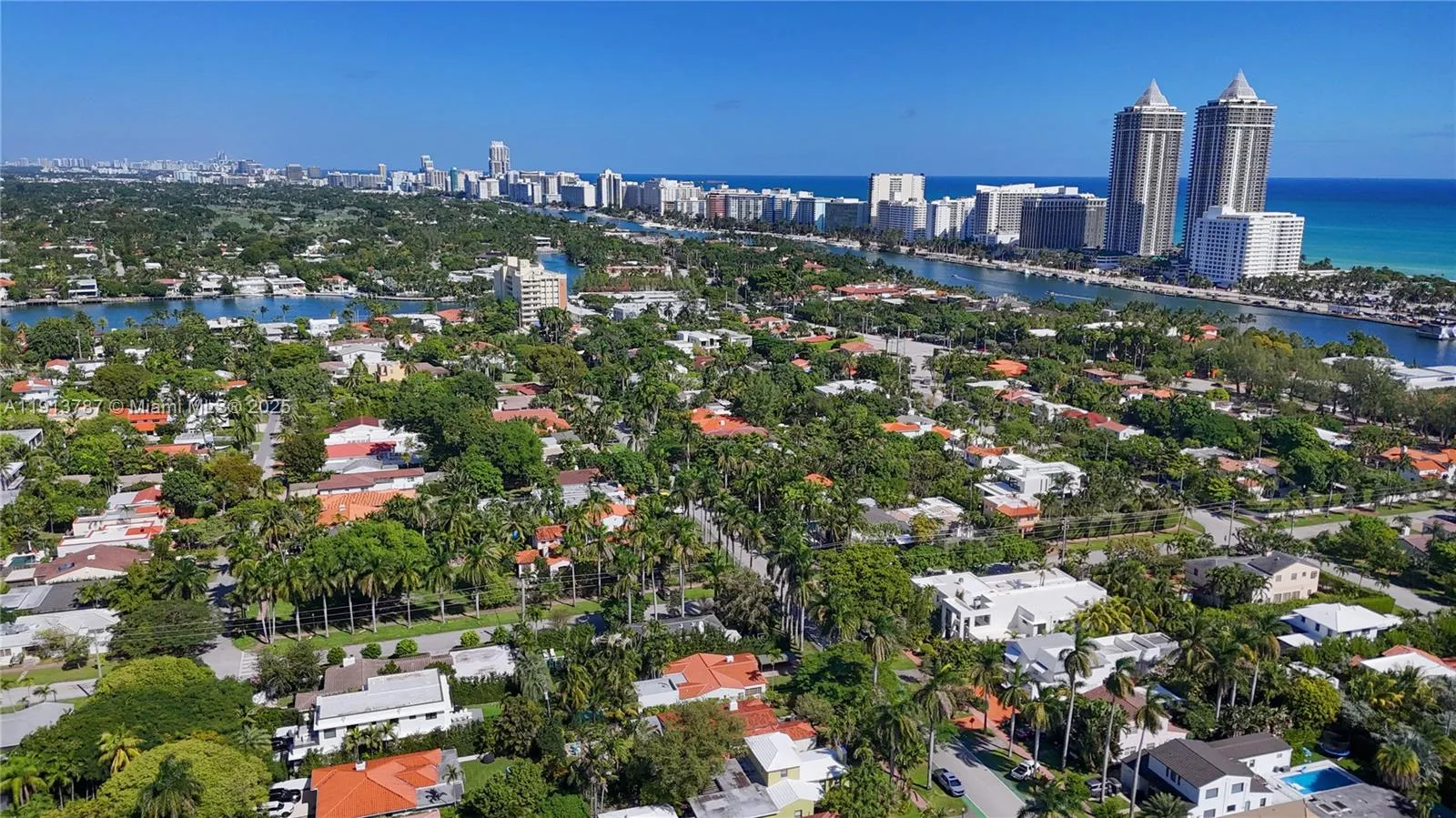 Miami Beach, Florida 33140, United States, 3 Bedrooms Bedrooms, ,3 BathroomsBathrooms,Residential,Active,243170