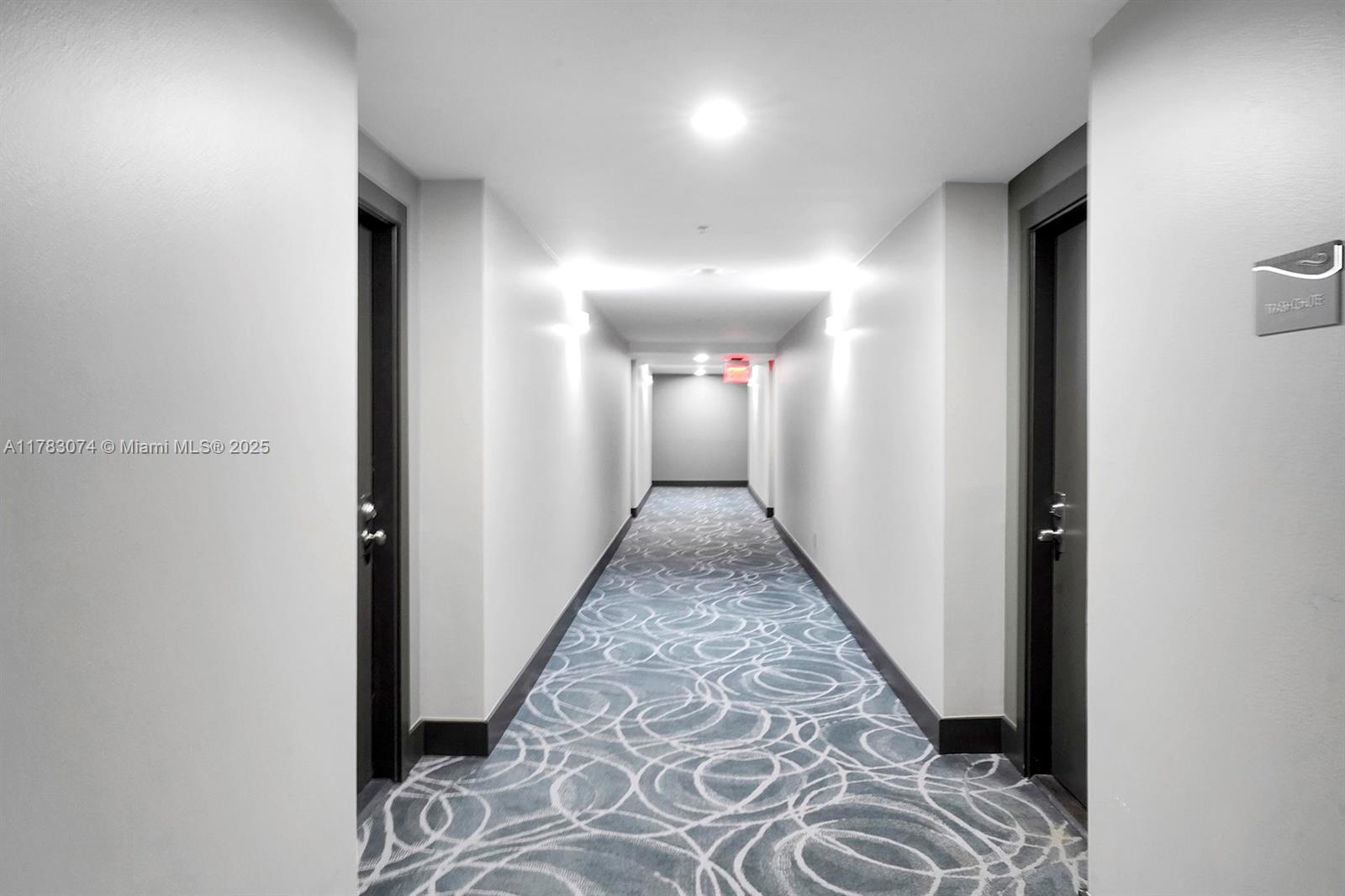 ISOLA CONDO - Residential