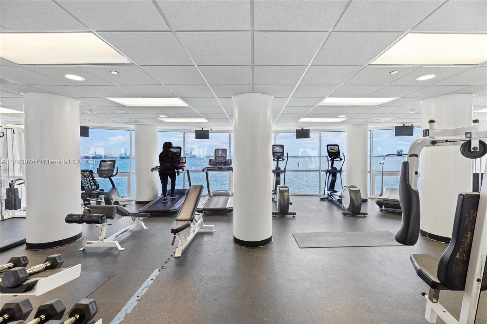 ISOLA CONDO - Residential