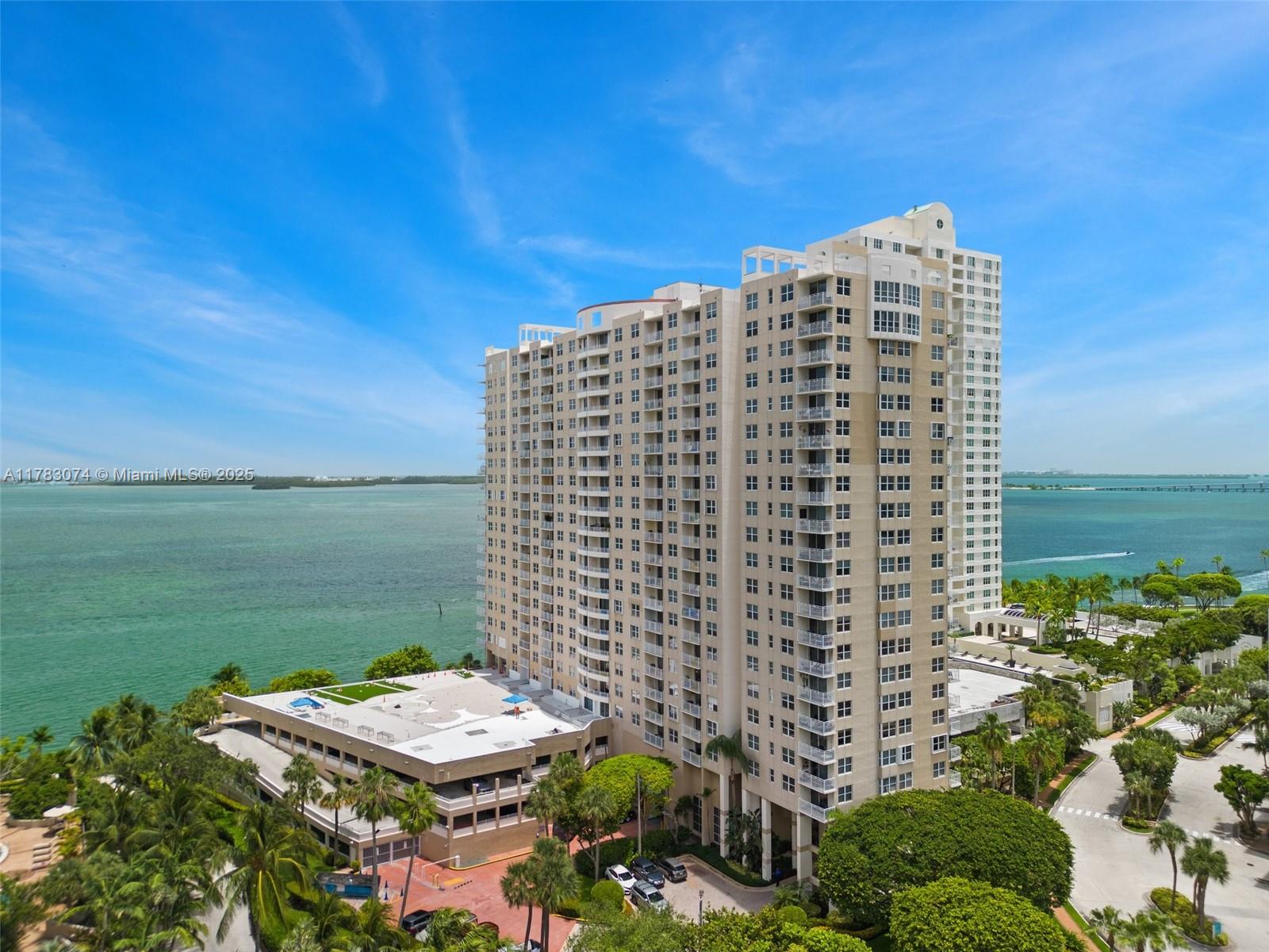 ISOLA CONDO - Residential