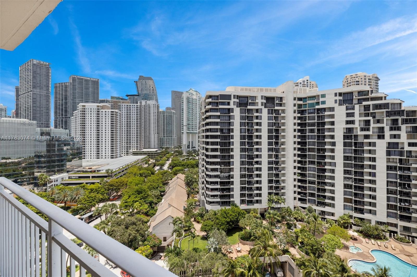 ISOLA CONDO - Residential