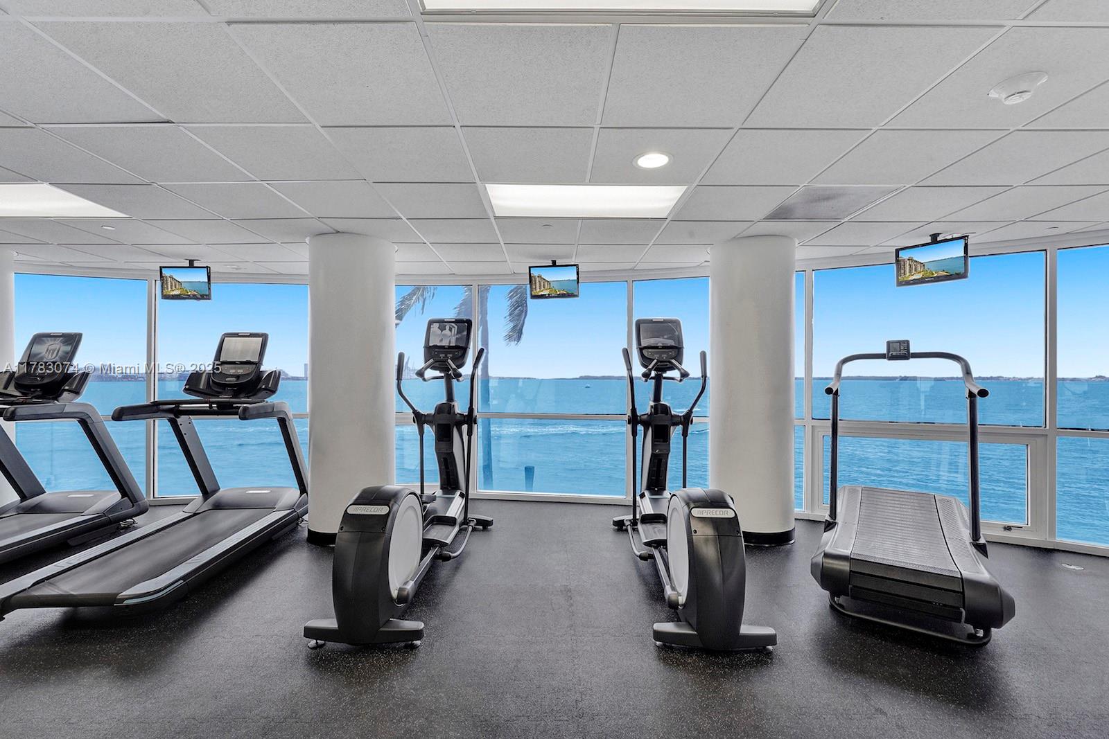 ISOLA CONDO - Residential