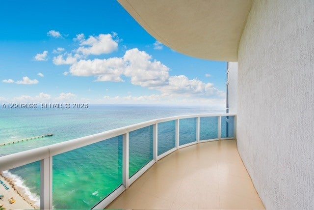 16001 Collins Ave 4102