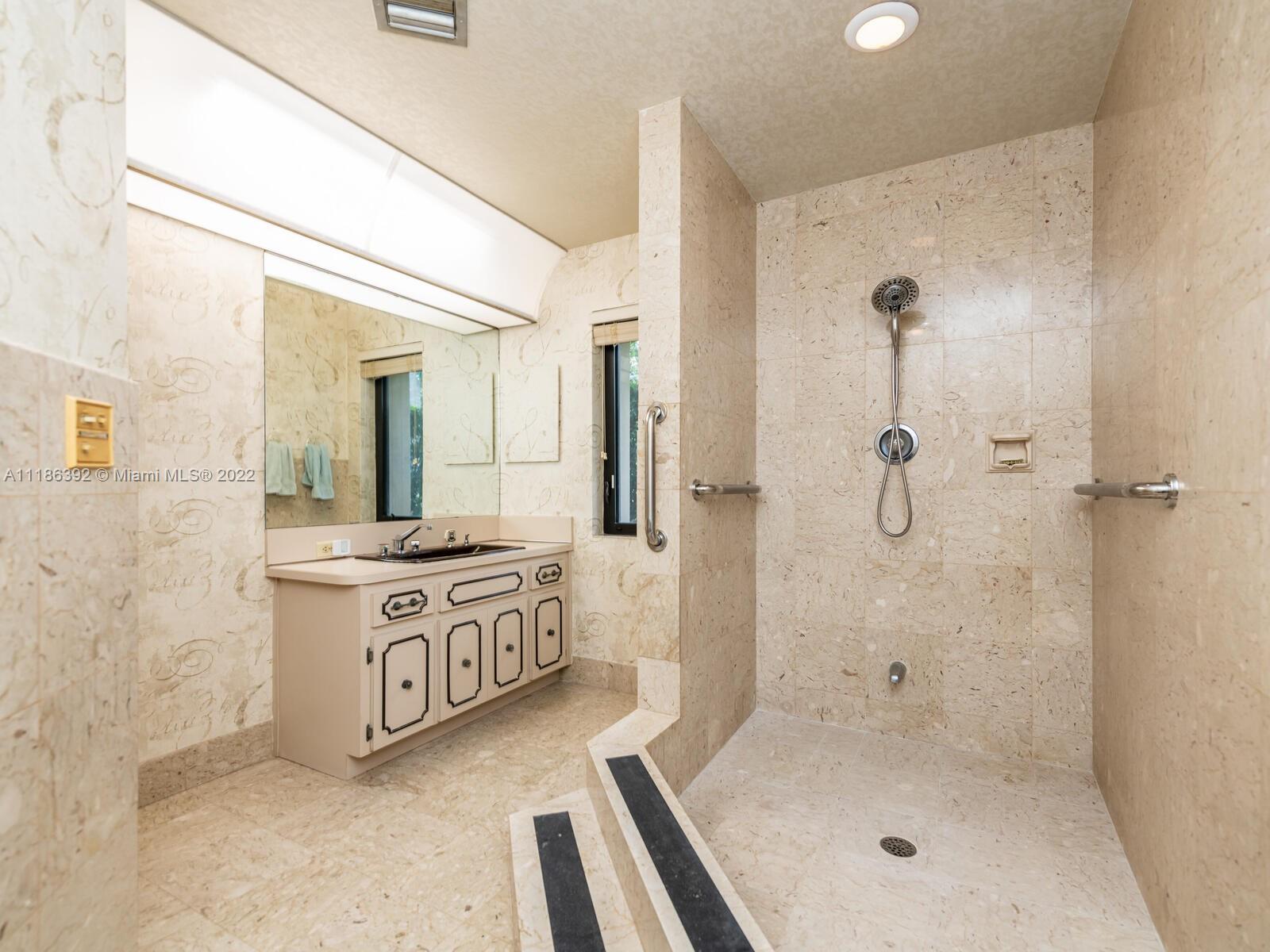 CORAL BAY SEC B - Residential