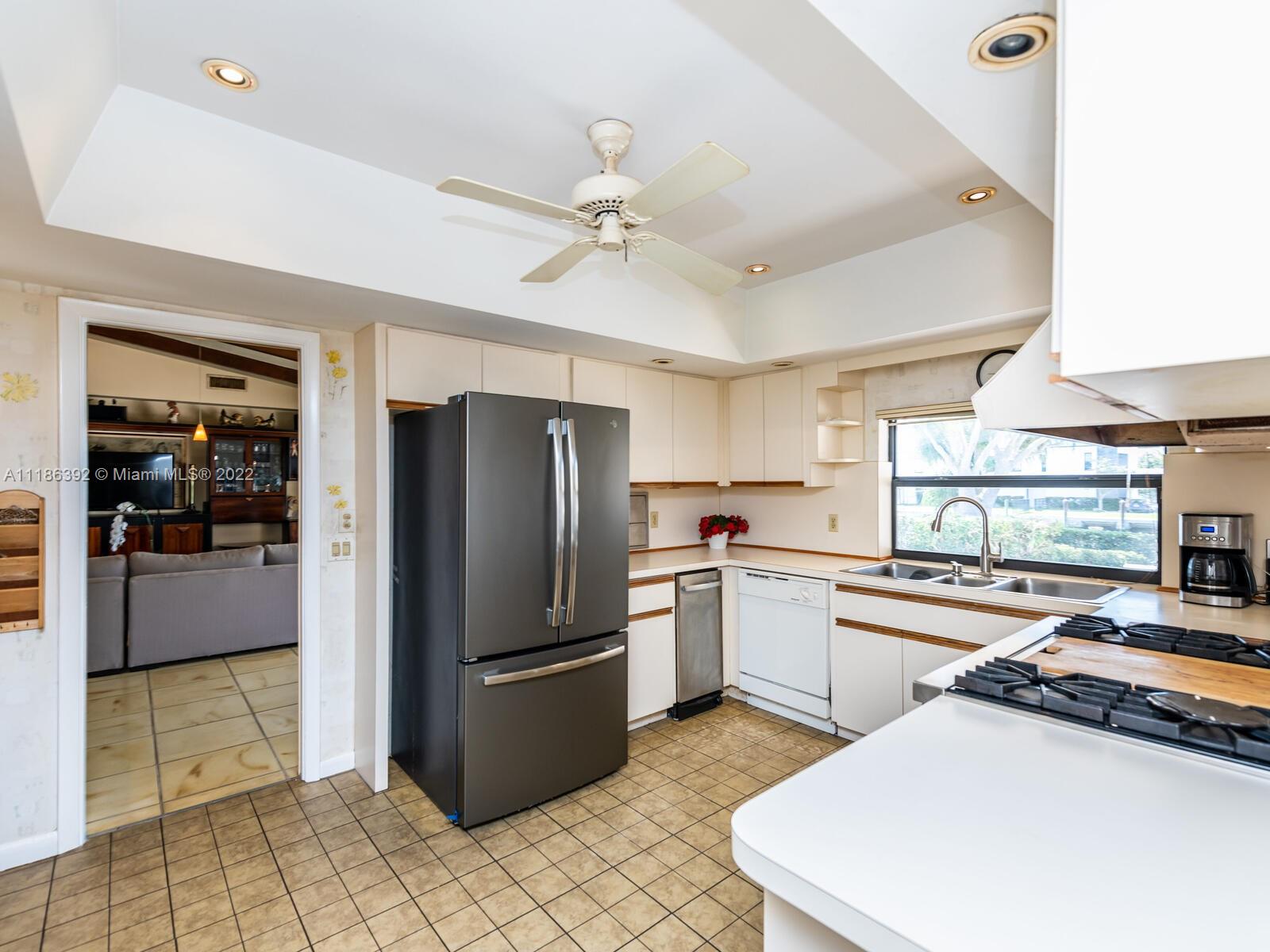 CORAL BAY SEC B - Residential