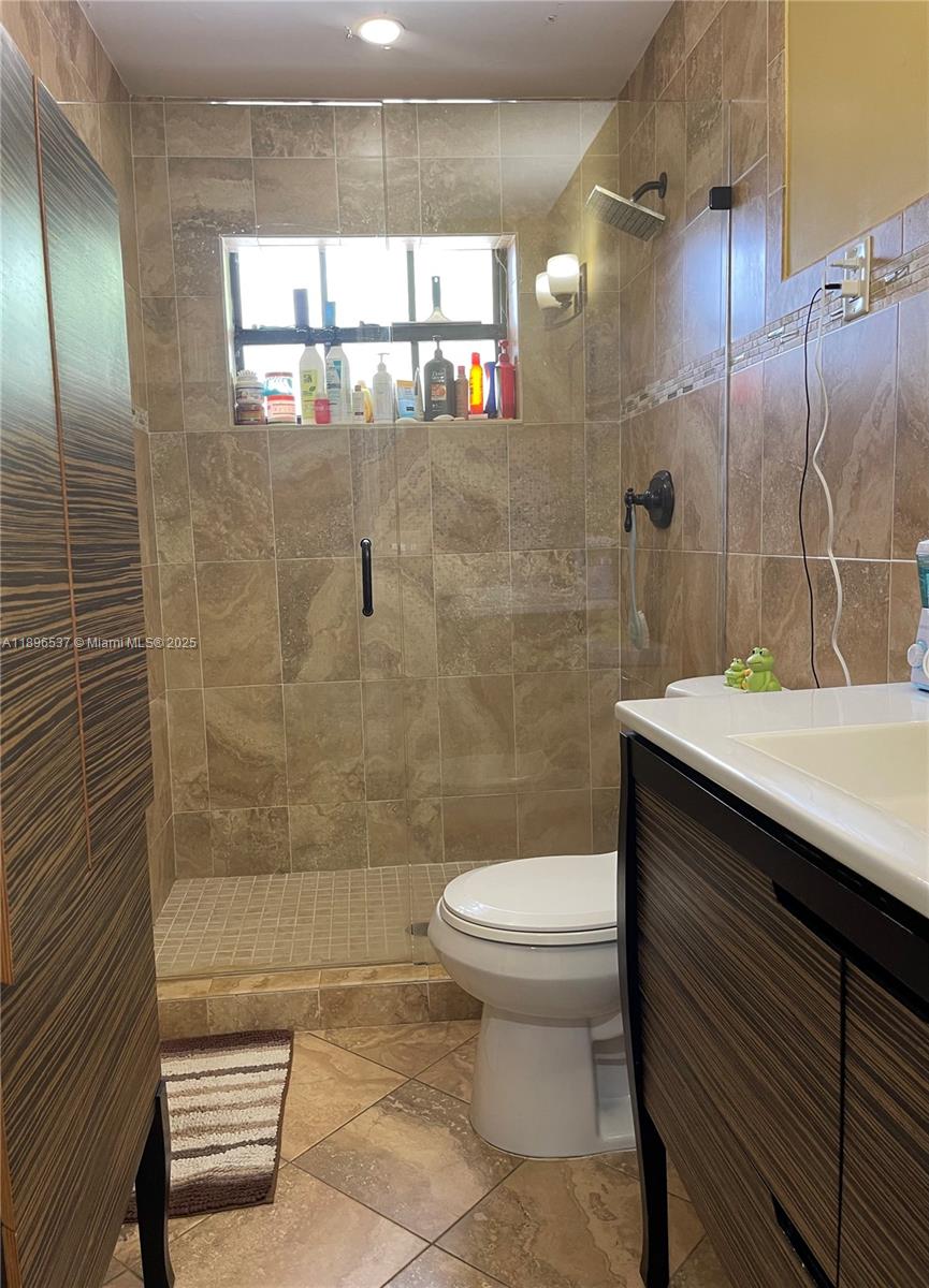 FAIRFAX BROLLIAR - Residential